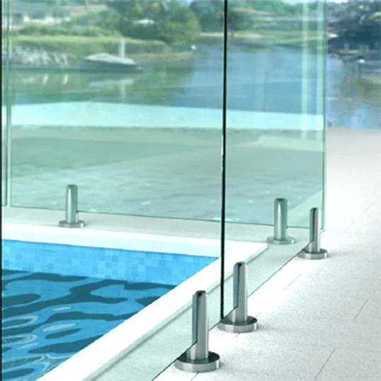 Glass-rail-and-pool